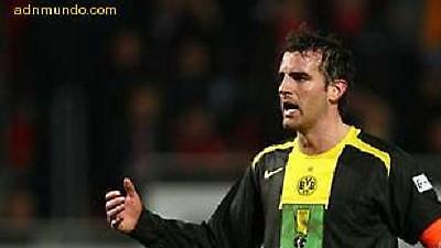 Ντύνεται στα λευκά ο Μέτσελντερ