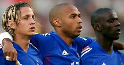 Εκπλήξεις στις κλήσεις της Γαλλίας