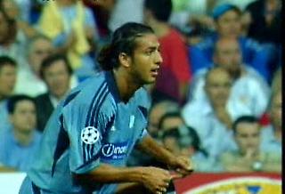 Ενδιαφέρον από δύο για Μίντο