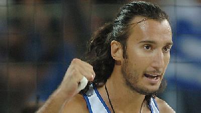 Εκτός βάθρου Μιχαλόπουλος/Ξενάκης