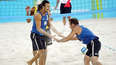 Με το αριστερό Μιχαλόπουλος/Ξενάκης