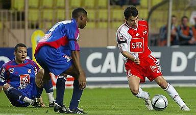 Αγχώδης πρόκριση για τη Μονακό