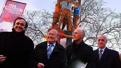 «Κάιζερ»: «Ξεπεράστε τα προβλήματα»