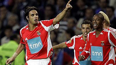 Η Μπενφίκα «σκόρπισε» τη Μάντσεστερ