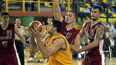 Α1: Με Μπουρούση η ΑΕΚ