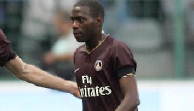 Θέλει Μουλούμπου η Βαλένθια