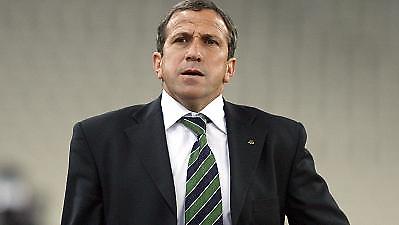 «Δεν βλέπω να μένω…»