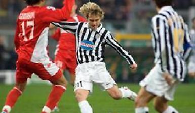 Μόνη πρώτη η «Γιούβε»