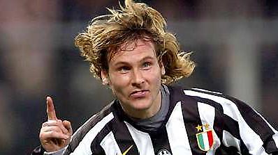 Αναποφάσιστος για το μέλλον του ο Νέντβεντ