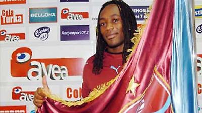 Δοκιμάζει Μουσάμπα η Σάντερλαντ