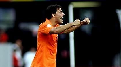 Εκτός Φαν Ντερ Σαρ, Φαν Νιστελρόι