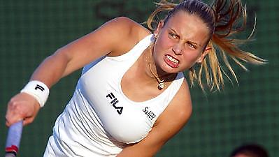 Η Ντόκιτς «χώρισε» τον πατέρα της!