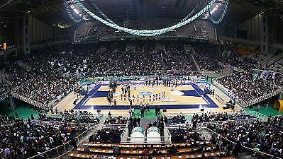 Ξεκίνησε η «μάχη» της εξέδρας!