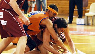 «Βυσσινί» το ντέρμπι με Λι