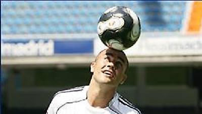 Και επίσημα στη «βασίλισσα» ο Καναβάρο