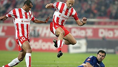 Οι Πειραιώτες στο «Μικροσκόπιο»