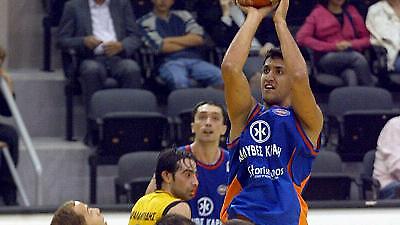 Τσιάρας: «Απέναντι στην καλύτερη ομάδα της Ευρώπης»