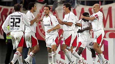 «Κοκκίνισε» ξανά η κορυφή