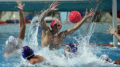 «Eρυθρόλευκη παλίρροια» στην Βαρκελώνη