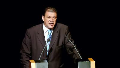 Ορφανός: «Η ευθύνη είναι στα χέρια τους»