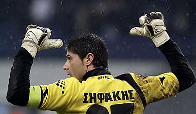 «Ερυθρόλευκος» ο Σηφάκης