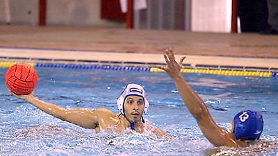 «Ερυθρόλευκο» βήμα τίτλου