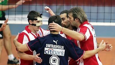 «Ερυθρόλευκο»… τρένο