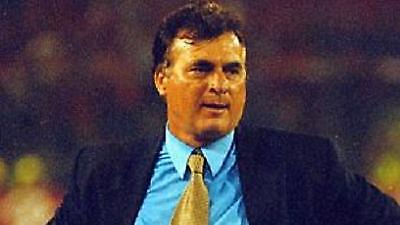 «Ακέφαλη» η Πάστο