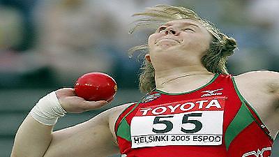 Νικήτρια η Όσταρτσουκ στη σφαιροβολία