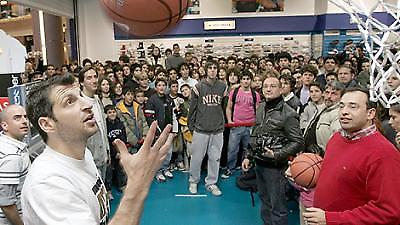 Το PAPALOUKAMP ανοίγει τις πύλες του…