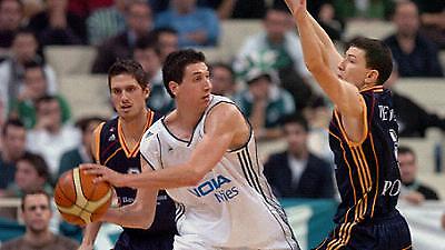 «Αιώνιοι» εναντίον Αχαιών...