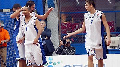 «Παράσταση» για ένα ρόλο στη Κυψέλη