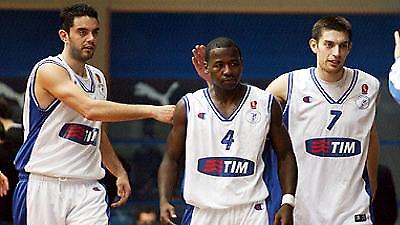 Α1: Συνεχίζονται οι προπονήσεις στον Πανελλήνιο