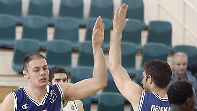 «Ζωντανός» για τετράδα