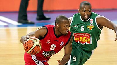 Α1: «Ίδρωσε» αλλά τα κατάφερε ο Πανιώνιος