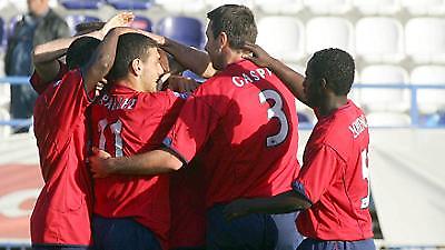 Ένας πάνω, ένας κάτω, ένας έξω!