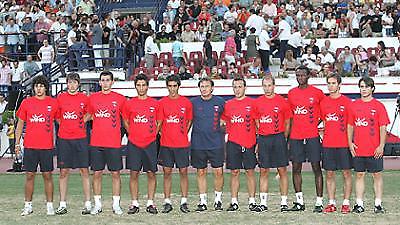 «Πρώτη» με αποθέωση