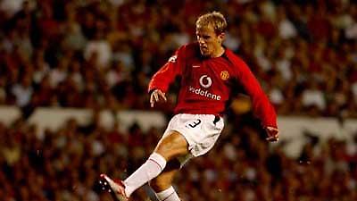 Φιλ Νέβιλ: «Θέλω να παραμείνω στη Μάντσεστερ»