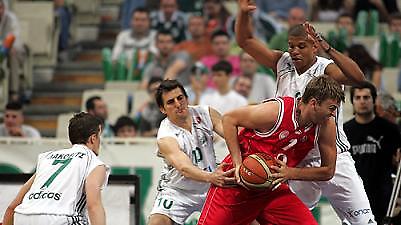 Μαζί με... Λάκοβιτς οι «αιώνιοι»