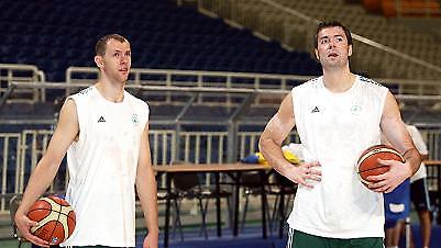 Α1: Πάνοπλο το «τριφύλλι»