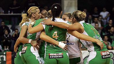 Νίκη για τα φαβορί