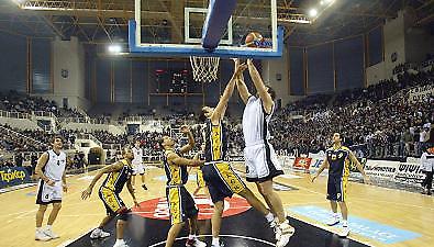 Ντέρμπι «δικεφάλων» στην πρεμιέρα της  Α1