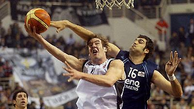 Υποκλίθηκε στη «βασίλισσα»