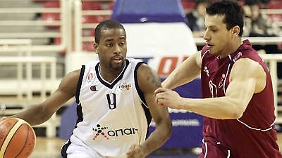 Α1: Βολές ΑΕΛ κατά διαιτησίας