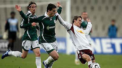 Δεν χάνει τη 15η η Ελλάδα στην κατάταξη της UEFA