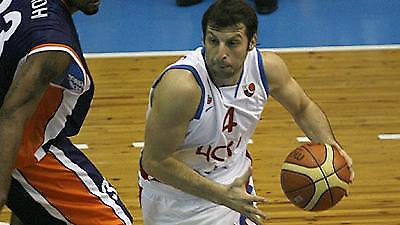 Παπαλουκάς και Ζήσης οδηγούν την ΤΣΣΚΑ