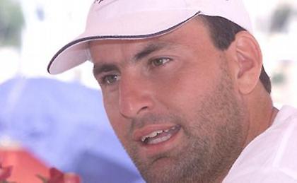 ''Κίτρινη'' στον Παπαθανασίου