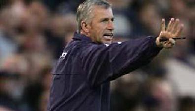 Διαψεύδει τα περί παμπ ο πρόεδρος της Γουέστ Χαμ