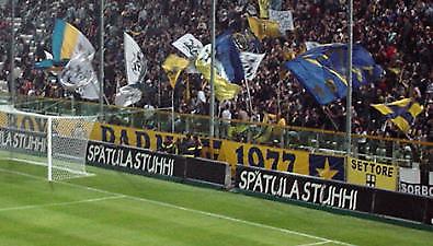 Ντέρμπι των αουτσάιντερ στο «Ένιο Ταρντίνι»