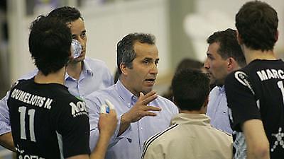 Όλοι για την ανατροπή